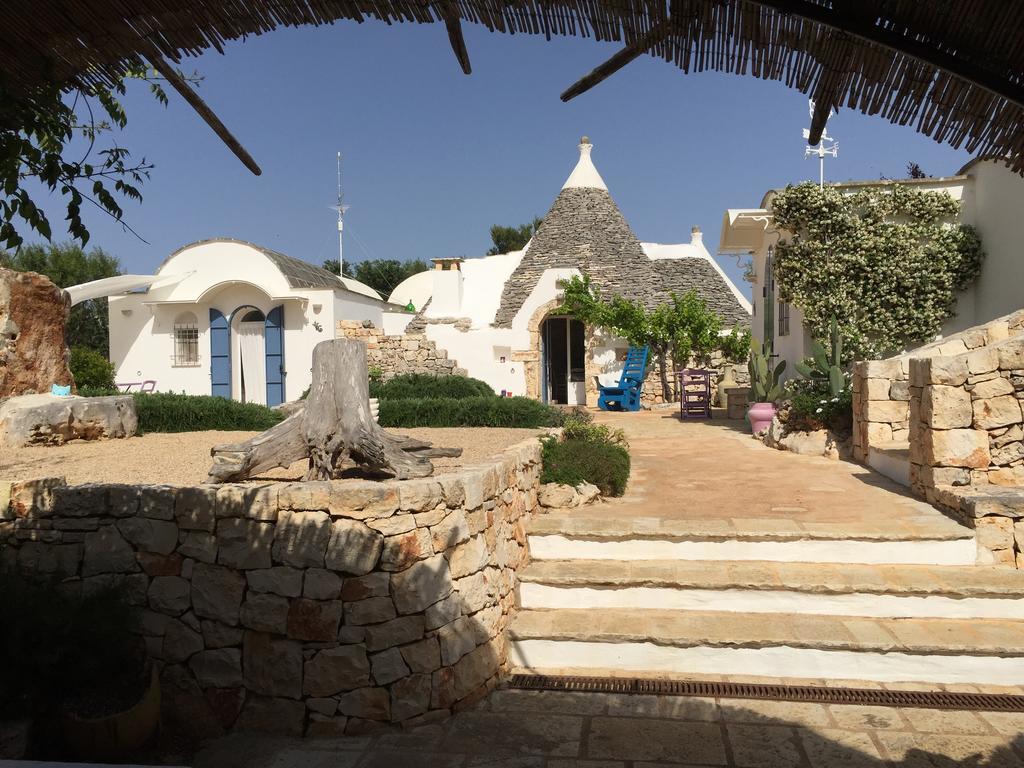 Вилла I Trulli Di Alice Челье-Мессапика Экстерьер фото